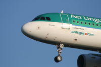 EI-DEK @ EBBR - arrival of flight EI630 to rwy 25L