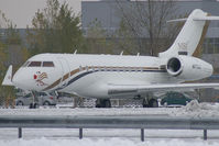 N171JJ @ VIE - MBI International Bombardier Globalexpress - by Thomas Ramgraber-VAP