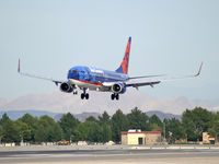 N801SY @ KLAS - Sun Country / 2001 Boeing 737-8Q8 - by Brad Campbell