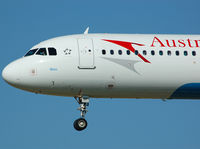 OE-LBF @ LEBL - Wien - by Jorge Molina