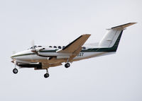 N5ST @ KAPA - Approach to 17L - by Bluedharma