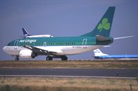 EI-CDE @ LFPG - Aer Lingus heading to the runway on a busy morning ( 737 from SAS landing and another one from KLM on the taxiway in the background) - by Michel Teiten ( www.mablehome.com )
