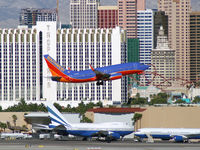 N718SW @ KLAS - Southwest Airlines / 1998 Boeing 737-7H4 - by Brad Campbell