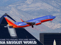 N262WN @ KLAS - Southwest Airlines / 2006 Boeing 737-7H4 - by Brad Campbell