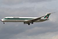 I-DATL @ EGLL - Alitalia MD80