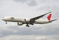 JA735J @ EGLL - JAL 777-300