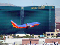 N245WN @ KLAS - Southwest Airlines / 2006 Boeing 737-7H4 - by Brad Campbell