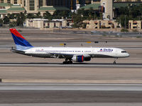 N648DL @ KLAS - Delta Airlines / 1989 Boeing 757-232