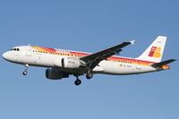 EC-HDP @ EBBR - arrival of flight IB3206 to rwy 25L