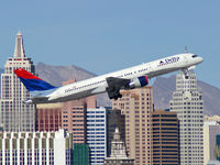 N634DL @ KLAS - Delta Airlines /1988 Boeing 757-232 - by Brad Campbell