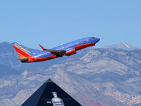 N411WN @ KLAS - Southwest Airlines / 2001 Boeing 737-7H4 - by Brad Campbell