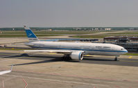 9K-AOB @ EDDF - Boeing 777-200 - by J. Thoma