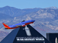 N635SW @ KLAS - Southwest Airlines / 1996 Boeing 737-3H4 - by Brad Campbell