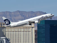 N305AS @ KLAS - Alaska Airlines / 2001 Boeing 737-990 - by Brad Campbell