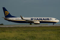 EI-DHE @ MLA - Ryanair Boeing 737-800