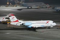 OE-LFI @ VIE - Austrian Arrows Fokker 70