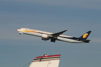 VT-JED @ EBBR - flight 9W227 is taking off on rwy 25R