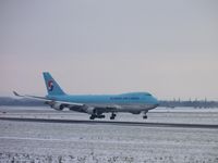 HL7603 @ LOWW - Korean Air Cargo