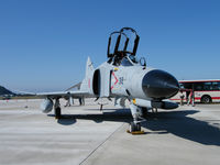37-8318 @ RJNG - McDonnell-Douglas F-4EJ/Gifu AB,Show