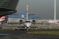 OO-FPA @ EBBR - manoeuvring on General Aviation apron
