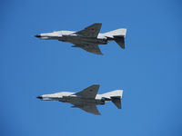 47-8327 @ RJNG - McDonnell-Douglas F-4EJ/Gifu AB,Show (alongside 87-8409)