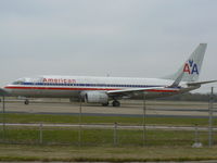N922AN @ DFW - American Airlines - Taxiway A / 13R - by Zane Adams