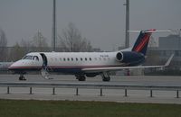 P4-VVP @ VIE - Avcom ERJ-135 Legancy