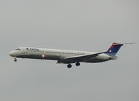 N989DL @ DFW - Rainy day at DFW - Landing 18R
