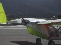 N412RK @ SZP - 2001 Flightstar IISC, HKS 2 cylinder 4 stroke 6,200 rpm geared , dual carb 60 Hp, two place ultralight, taxi to Rwy 04 - by Doug Robertson