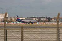 VP-BWA @ EGLL - Taken at Heathrow Airport 07 December 2007 - by Steve Staunton