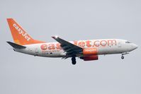 G-EZJW @ LOWW - Easyjet 737-700