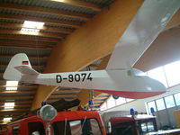 D-9074 photo, click to enlarge