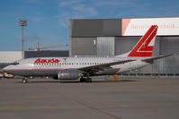 OE-LNO @ VIE - Lauda AIr Boeing 737-700 - by Yakfreak - VAP