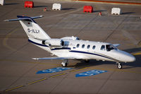 D-ILLY @ EDDL - Taxiing to the runway - by Micha Lueck