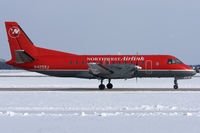 N425XJ @ YXU - Taxiing on Golf. - by Mark Kryst - YXUphoto