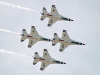 87-0319 @ KLSV - USA - Air Force / 1987 General Dynamics F-16C Fighting Falcon (Block 32J) - Thunderbird #1 - Lt. Colonel Kevin Robbins (Commander/Leader) leads the Diamond Formation. - by Brad Campbell