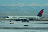 N652DL @ KDEN - Boeing 757-200