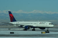 N652DL @ KDEN - Boeing 757-200