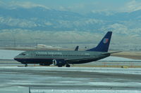 N350UA @ KDEN - Boeing 737-300 - by Mark Pasqualino