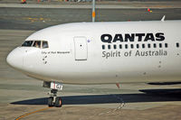 VH-OGJ @ AKL - Arriving in Auckland - by Micha Lueck