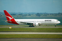 VH-OGJ @ AKL - Just landed, thrust reversers deployed - by Micha Lueck