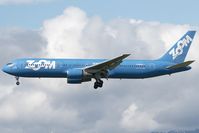C-GZUM @ CYVR - ZOOM 767-300