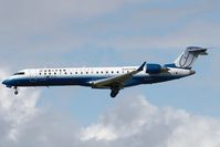 N724SK @ CYVR - United Express CRJ700