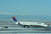 N906DA @ KDEN - MD-90 - by Mark Pasqualino