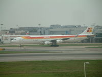 EC-GLE @ EGLL - Taken at Heathrow Airport March 2005 - by Steve Staunton