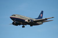 N904UA @ KORD - Boeing 737-500 - by Mark Pasqualino