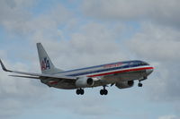 N968AN @ KMIA - Boeing 737-800 - by Mark Pasqualino