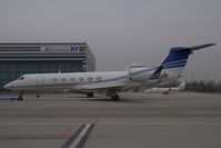 OE-IIA @ VIE - International Jet Management Gulfstream 5 - by Yakfreak - VAP