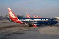 OM-NGG @ VIE - Sky Europe Boeing 737-700 - by Yakfreak - VAP