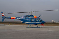 OE-BXT @ VIE - Austrian Government Bell 206